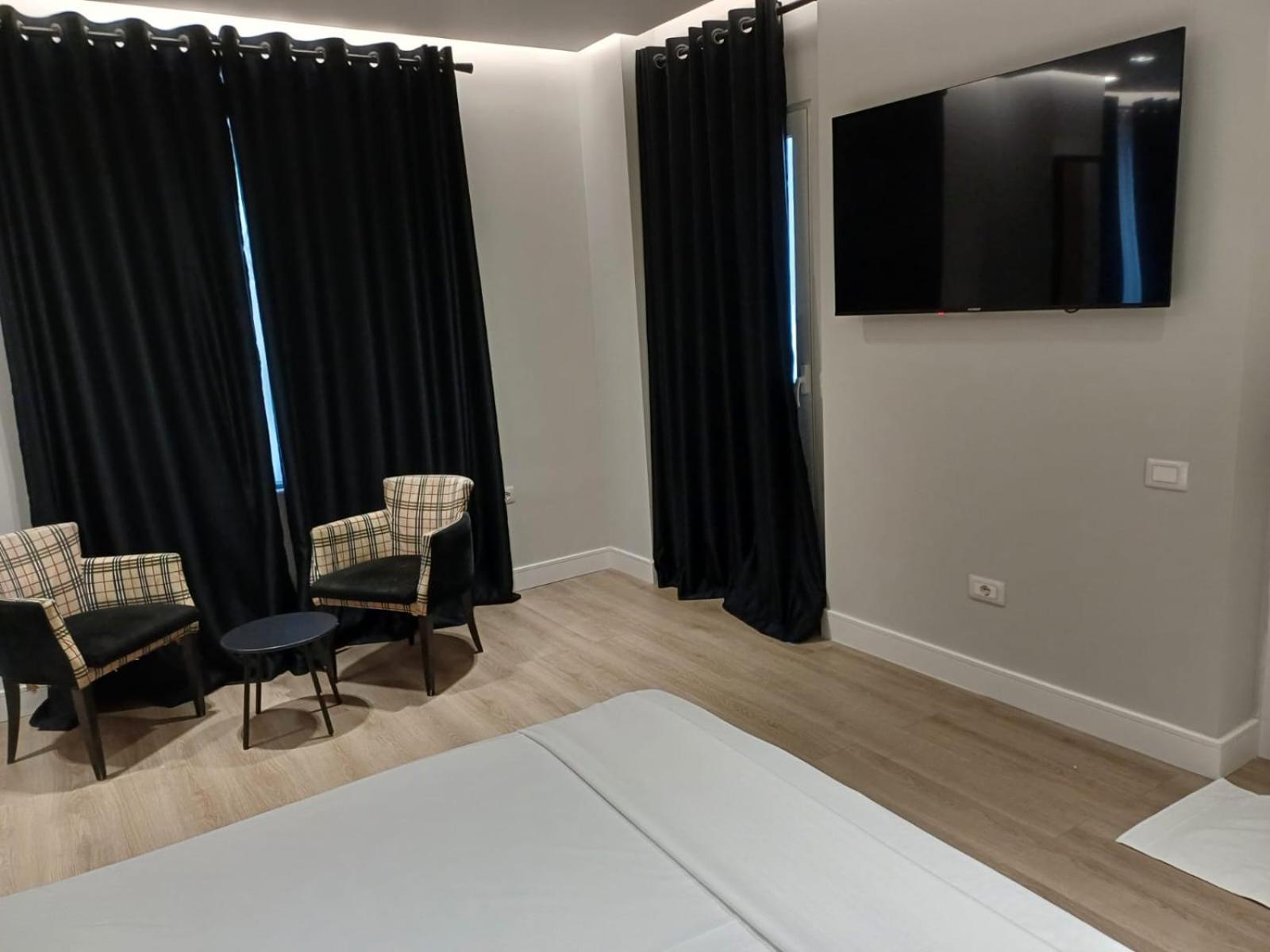 Oxygen Boutique Hotel Tirana Exterior photo
