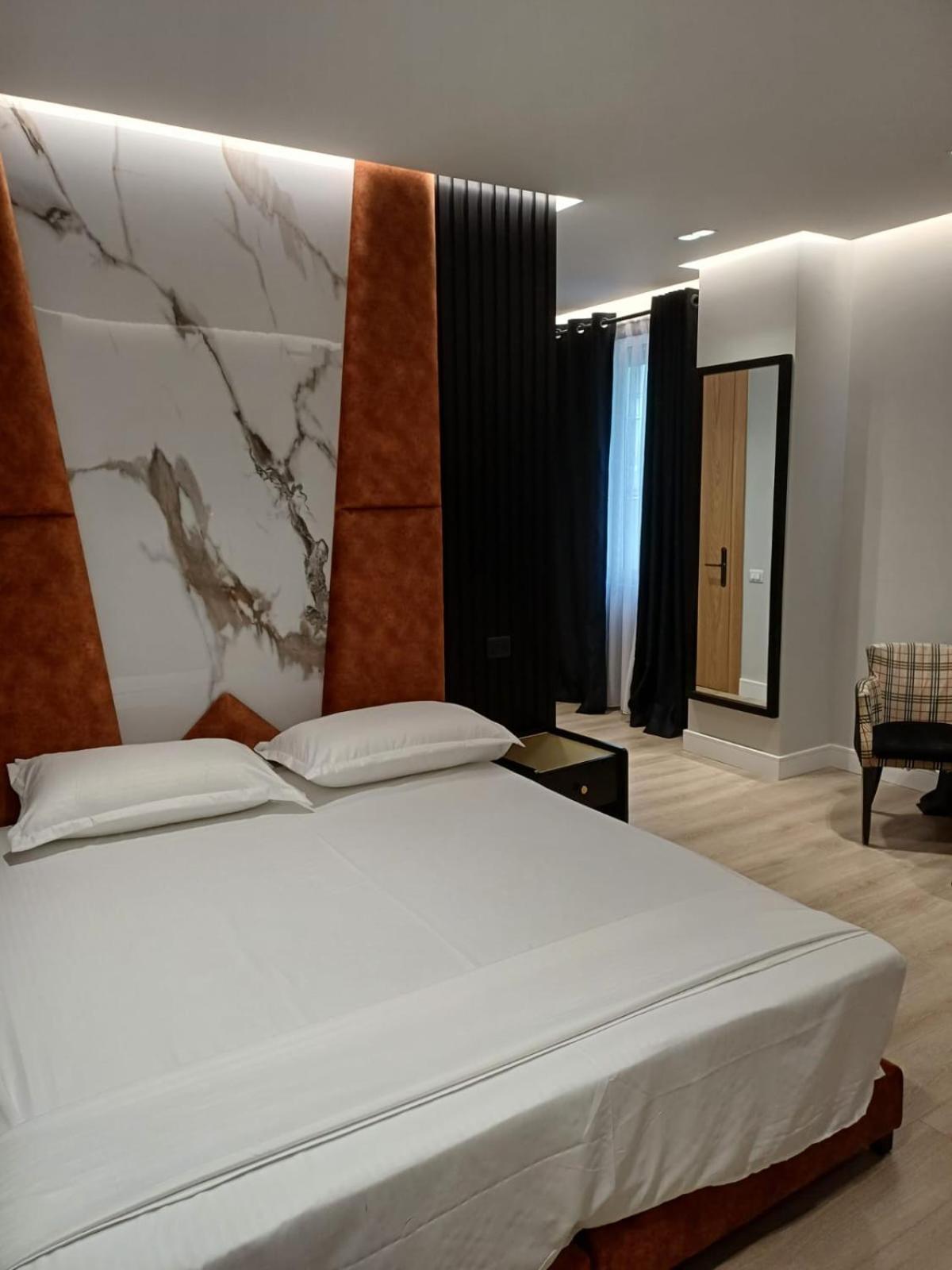 Oxygen Boutique Hotel Tirana Exterior photo